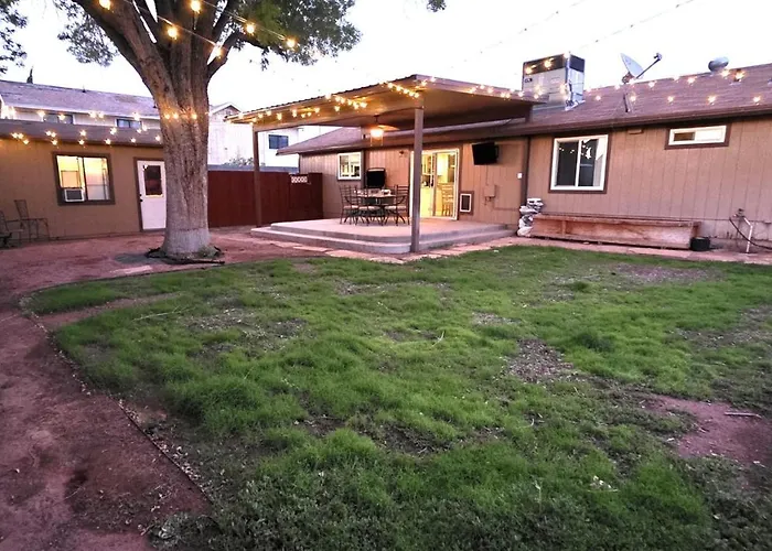 Backyard, Boat Parking, Coffee Bar * Page